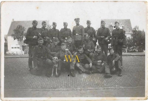 Dutch members of an SS-group in Vught, 1942
