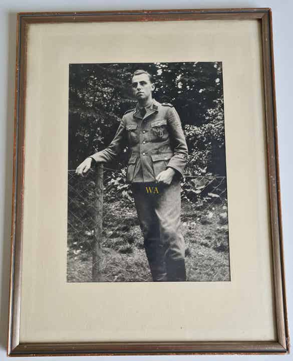 Double framed SS portrait of very good quality