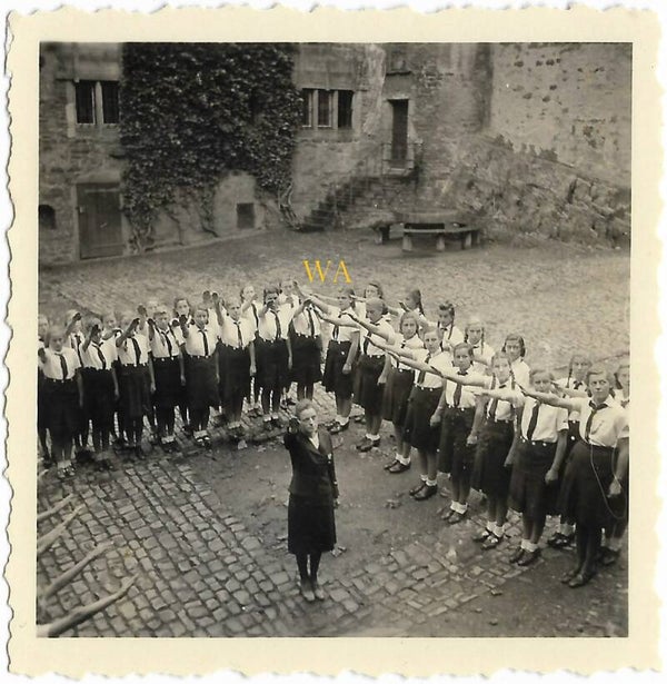 BDM girls in Ahlen - North Rhine-Westphalia (2pictures).