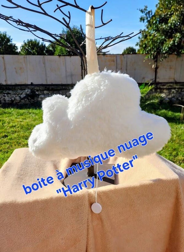 BOITE A MUSIQUE NUAGE XXL  (berceuse Harry Potter)