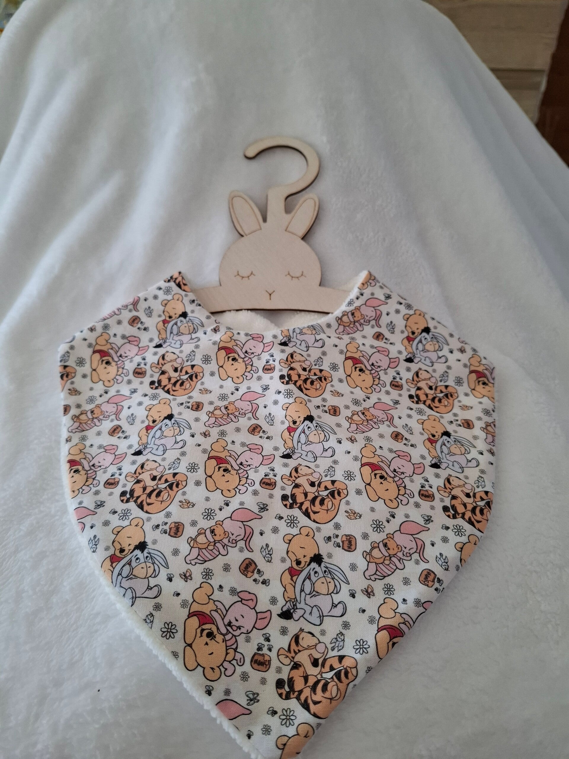 BAVOIR WINNIE L'OURSON