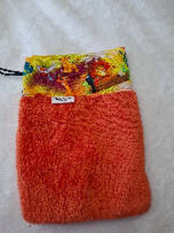 GANT DE TOILETTE ENFANT ROI LION