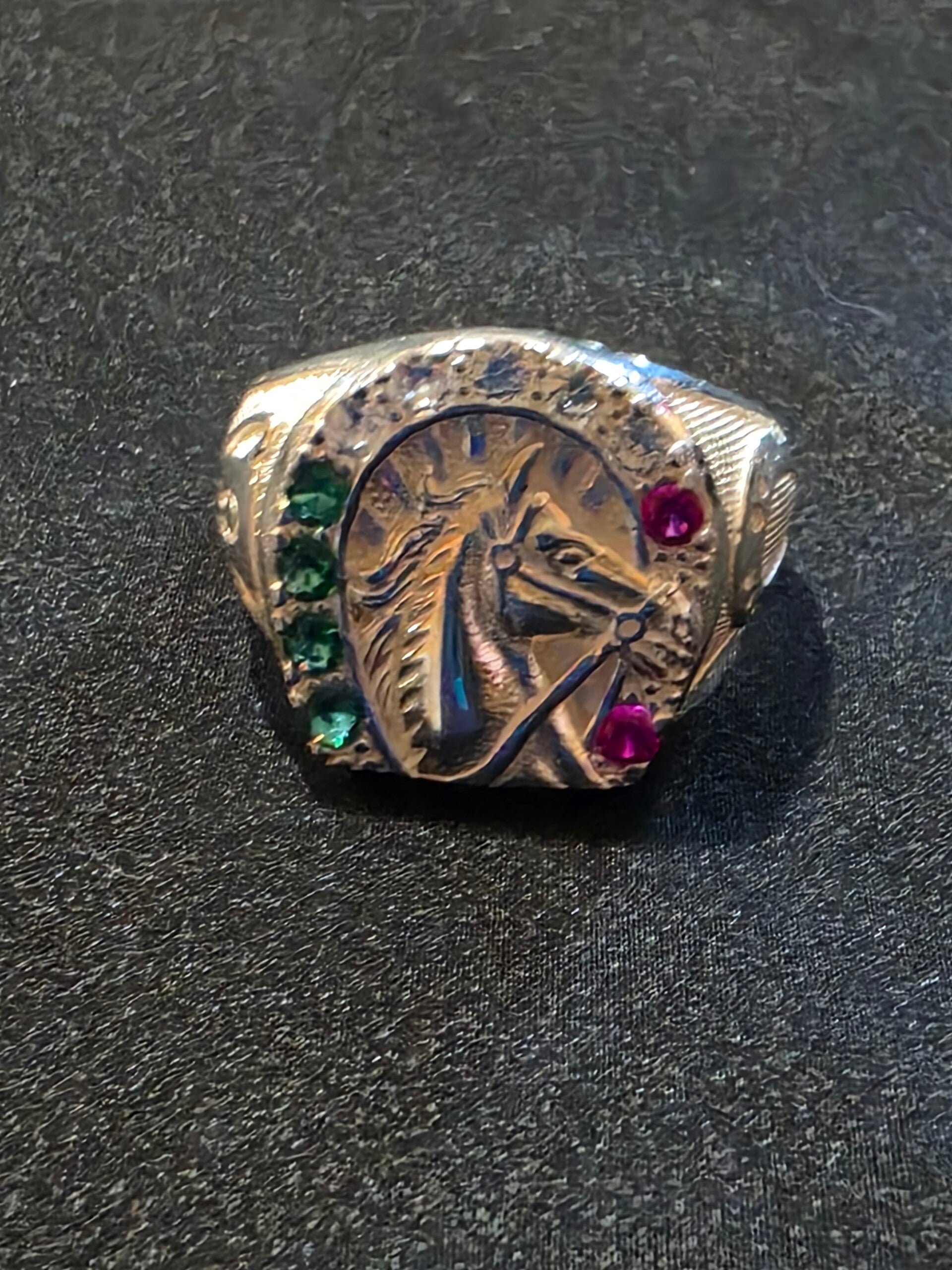 Size 11 Horse shoe with Horse Head Ring
