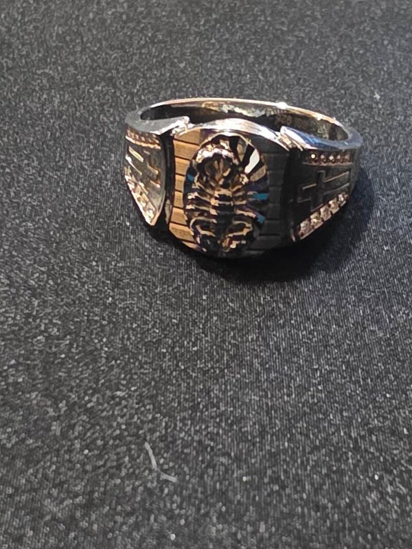 Size 9 Scorpion and Cross Ring