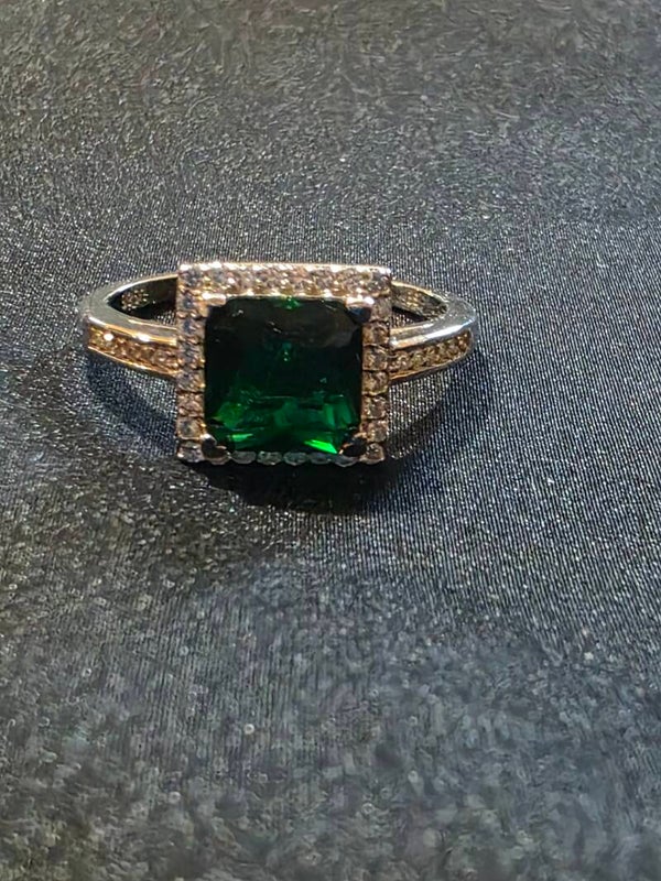 Size 10 Emerald Cubic Zirconia Square cut Ring