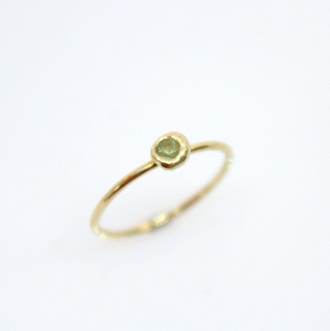 14k Geelgouden Ring met Groene Saffier