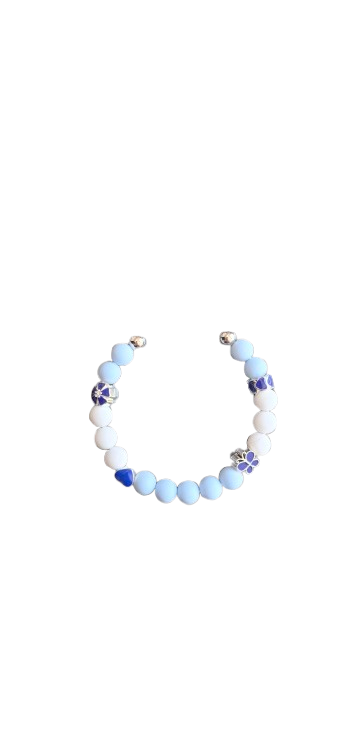 Licht blauw armband.