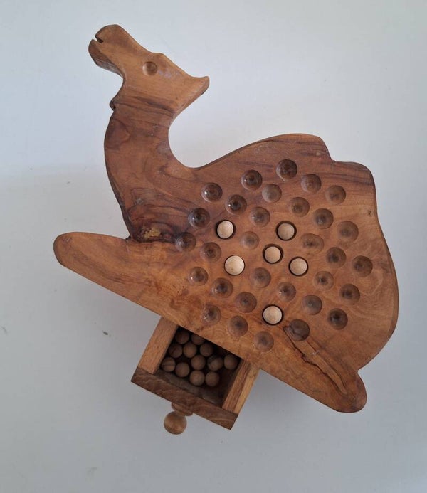 Spel kameel. nr.AE11