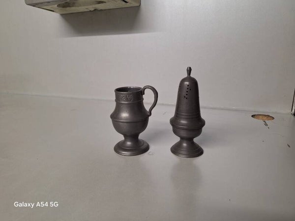 Vintage tinnen kannetjes 10cm nr.AM5