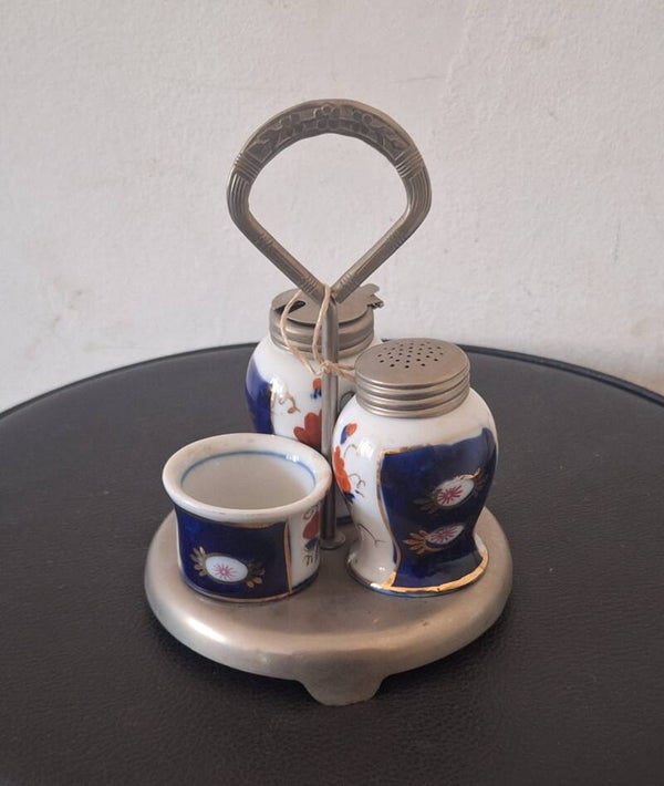 Peper en zout. Welshe Imari-stijl.  nr.AJ8