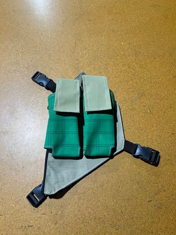 Double Radio Harness With Zip R/H