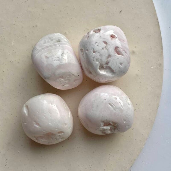 Mangano calciet knuffelsteen