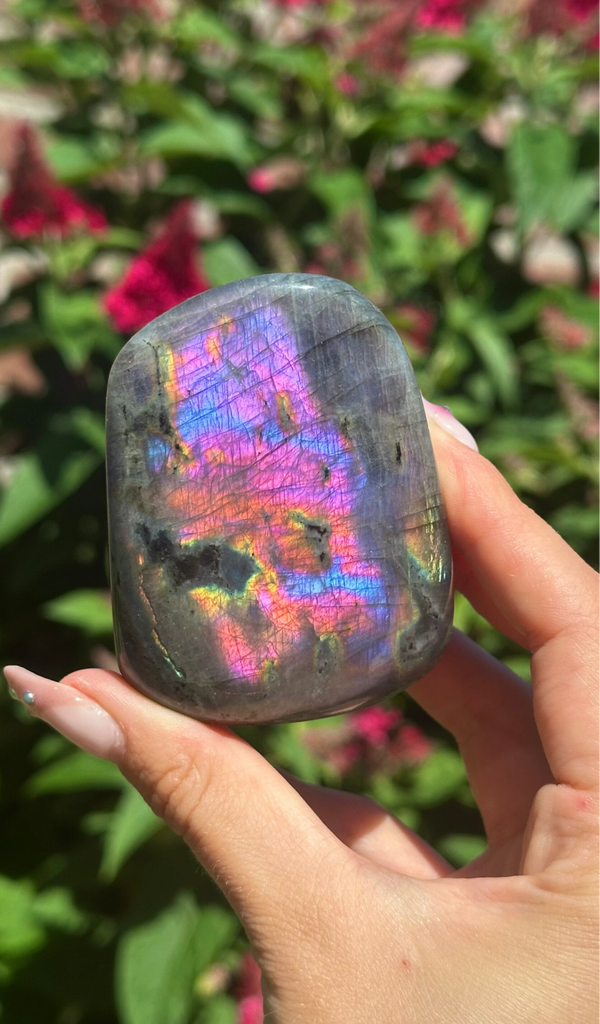 Labradorite sculpture A grade
