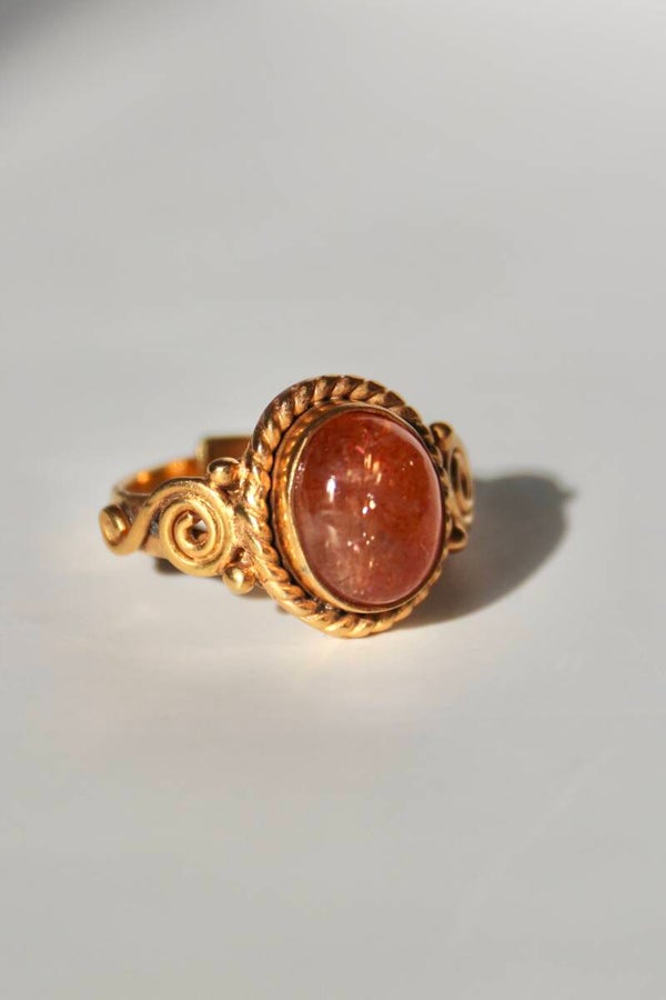 Sunstone Ring Gold