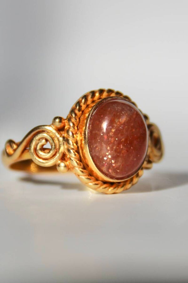 Sunstone Ring Gold