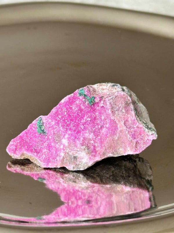 Cobalto calcite (with malachite)