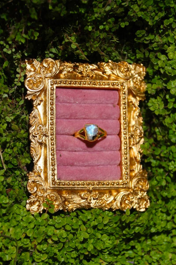 Moonseed - Raw Moonstone Ring