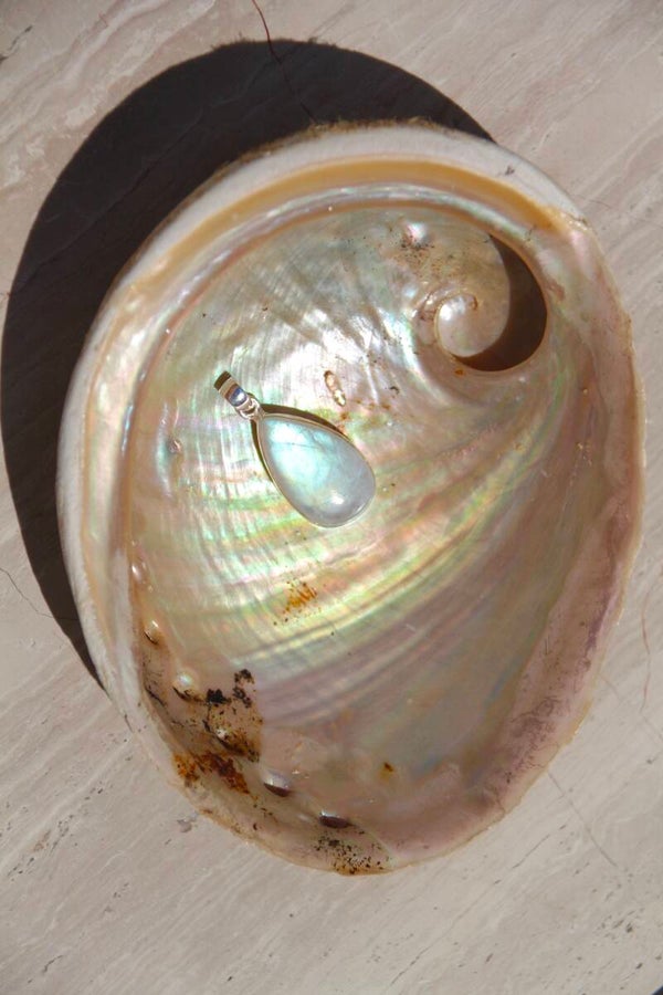 Moonstone Pendant A Grade