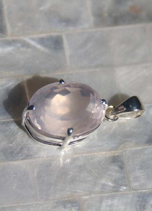 A Grade Rosequartz Pendant