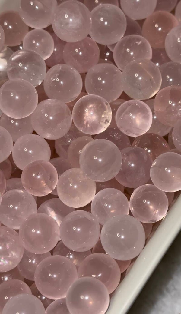 Mini gemmy rosequartz sphere