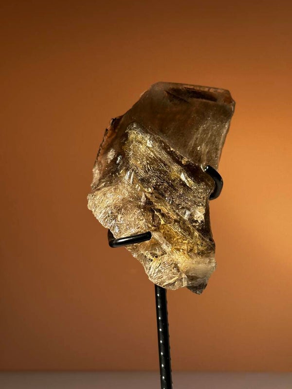 Smoky elestiaal kwarts op standaard