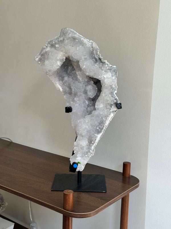 Flower Amethyst statement