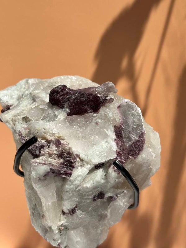 Lepidoliet met mica op matrix