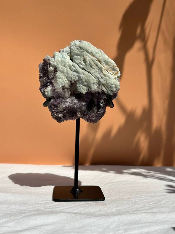 Lepidoliet op matrix