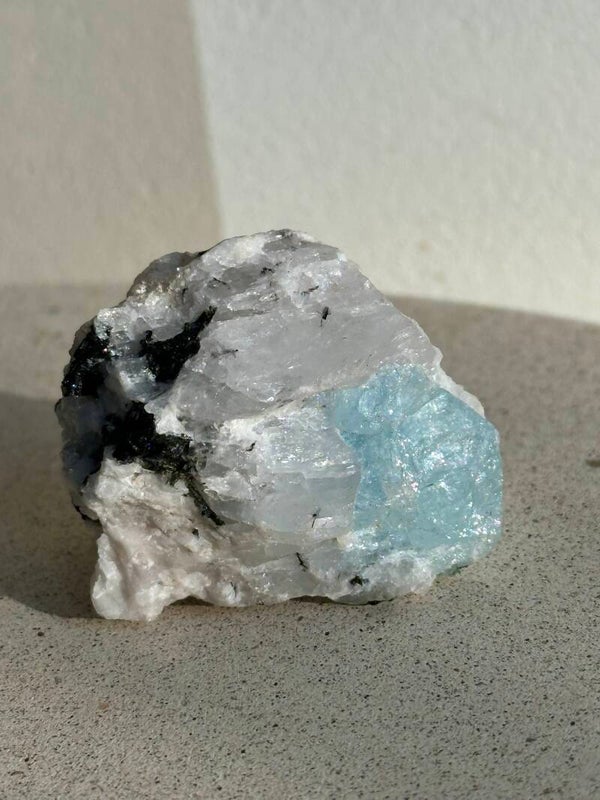 Aquamarijn/zwarte toermalijn specimen