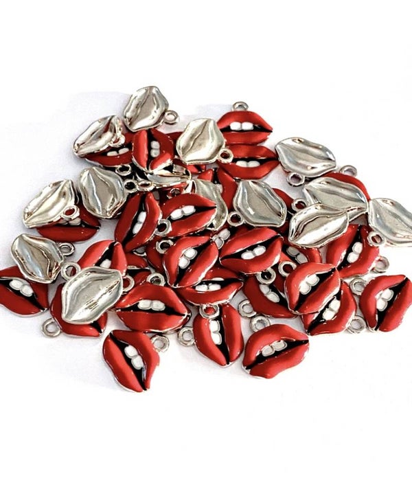 Bedel / hanger red lips zilver.