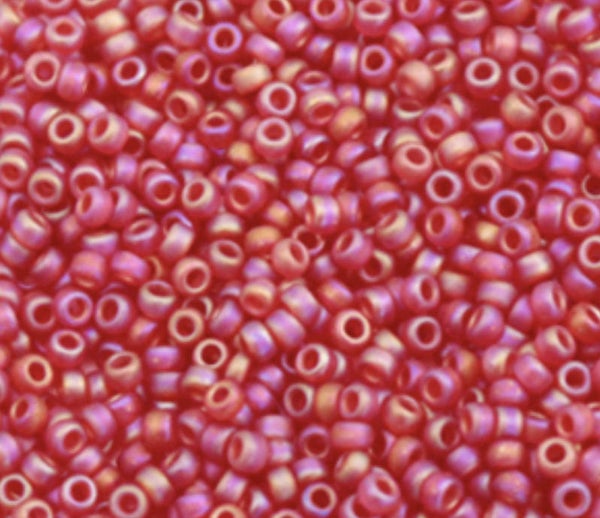 Miyuki rocailles 11/0 2mm transparant matte ab ruby