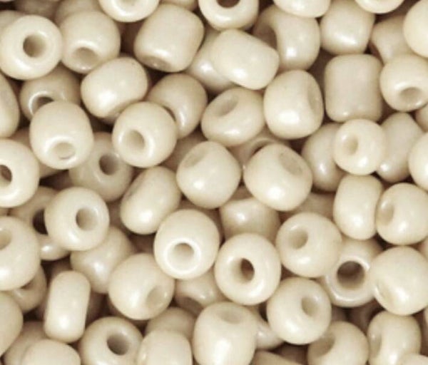 Rocailles 6/0 4mm almond oil beige