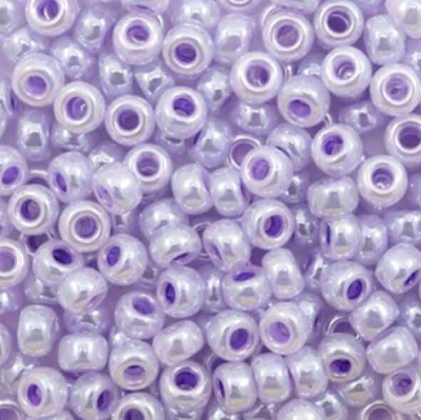 Miyuki 6/0 4mm rocailles Ceylon lilac purple 6-538