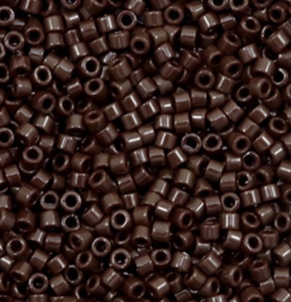 Miyuki kralen 11/0 delica's Opaque chocolate brown