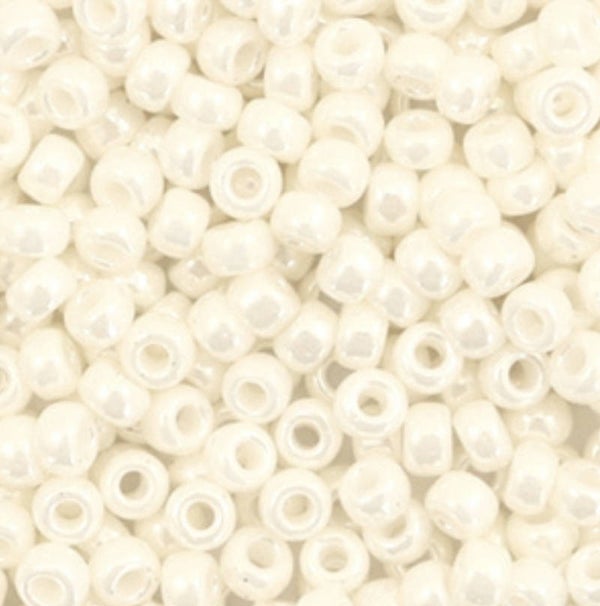 Miyuki rocailles Ceylon antique ivory pearl 8-592