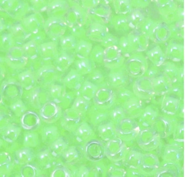 Miyuki rocailles 8/0 3mm Luminous green 8-1120