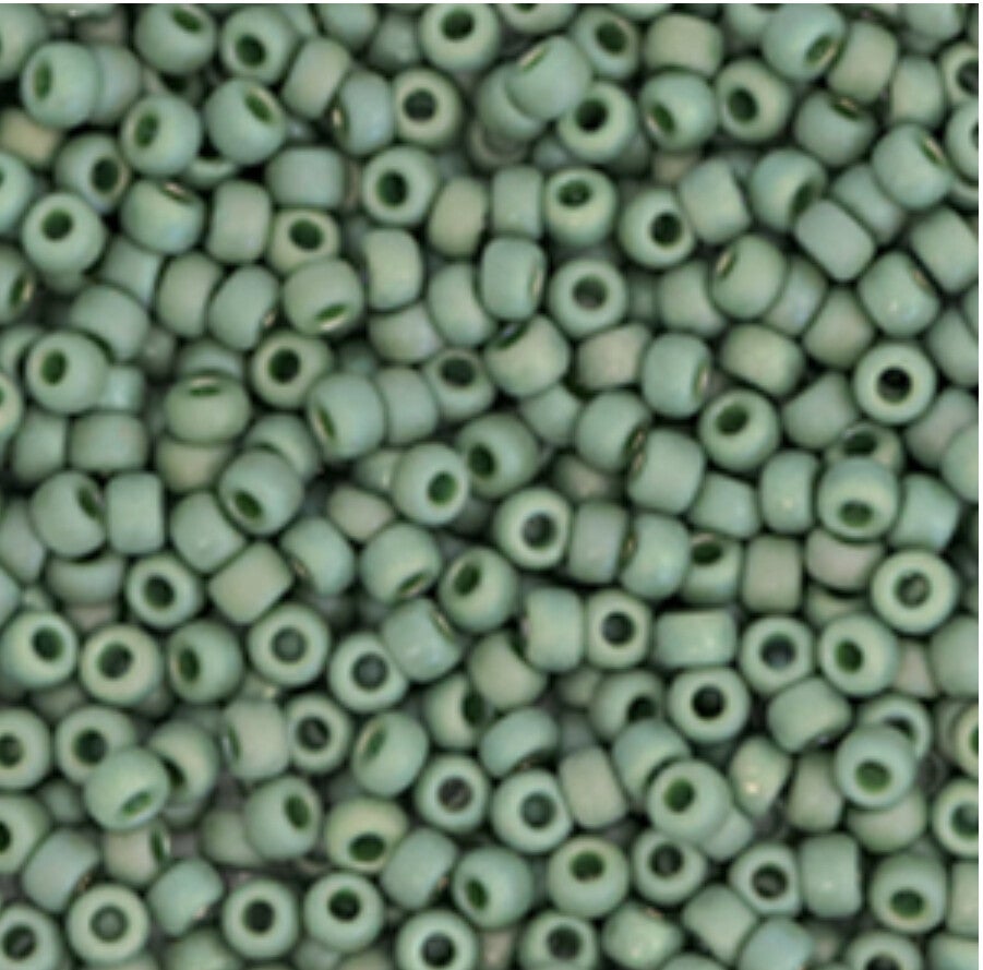 Miyuki rocailles 2mm Opaque glazed frosted rainbow shamrock green 11-4700