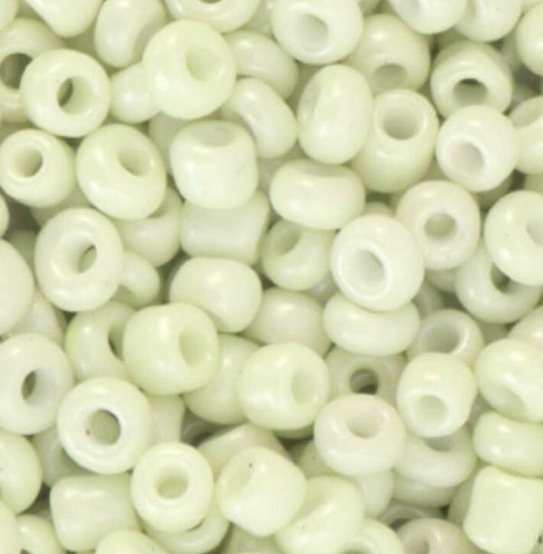 Rocailles 4mm Tender green