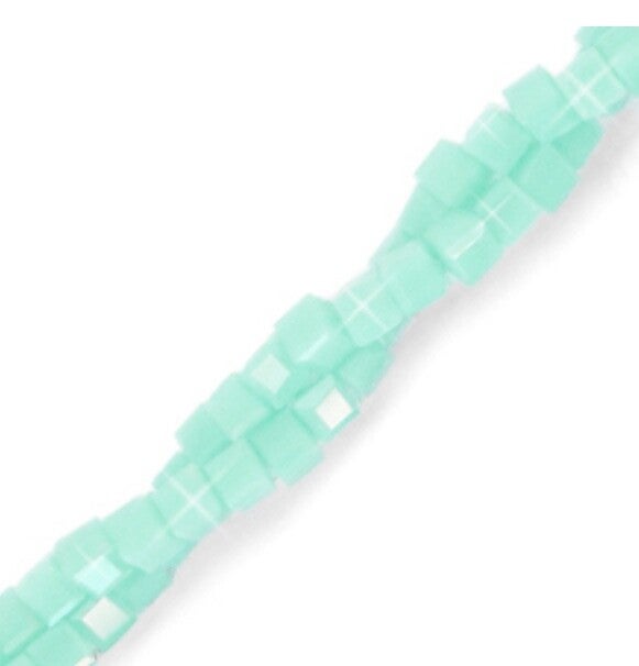Facet kralen top quality cube 2x2mm Turquoise blue-pearl shine coating