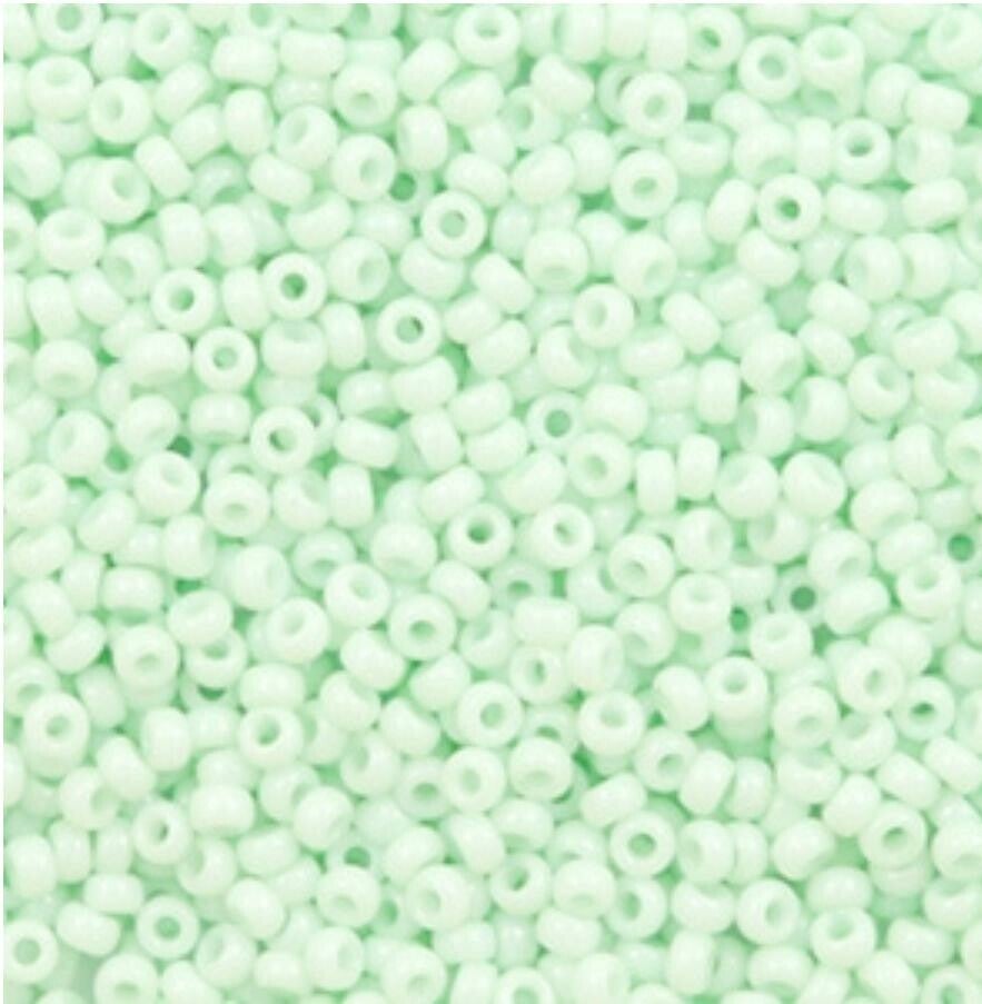 Miyuki 11/0 2mm rocailles Opaque light mint green 11-3318