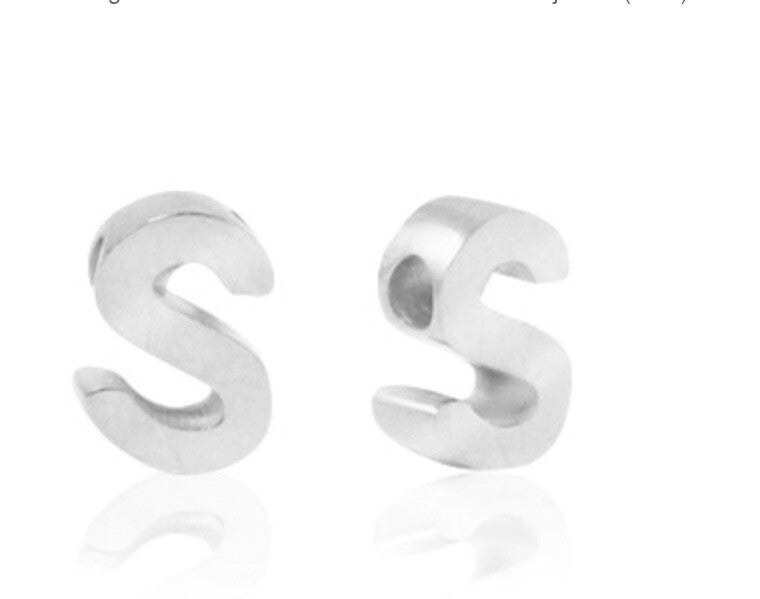 Stainless steel kraal / hanger Letter S zilver