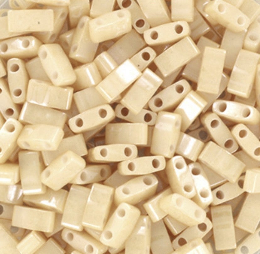 Miyuki Tila 5x5mm Opaque luster tea rose