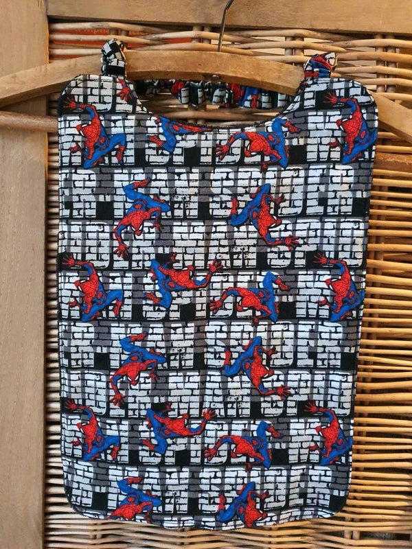 bavoir - serviette de cantine "Spiderman brique"