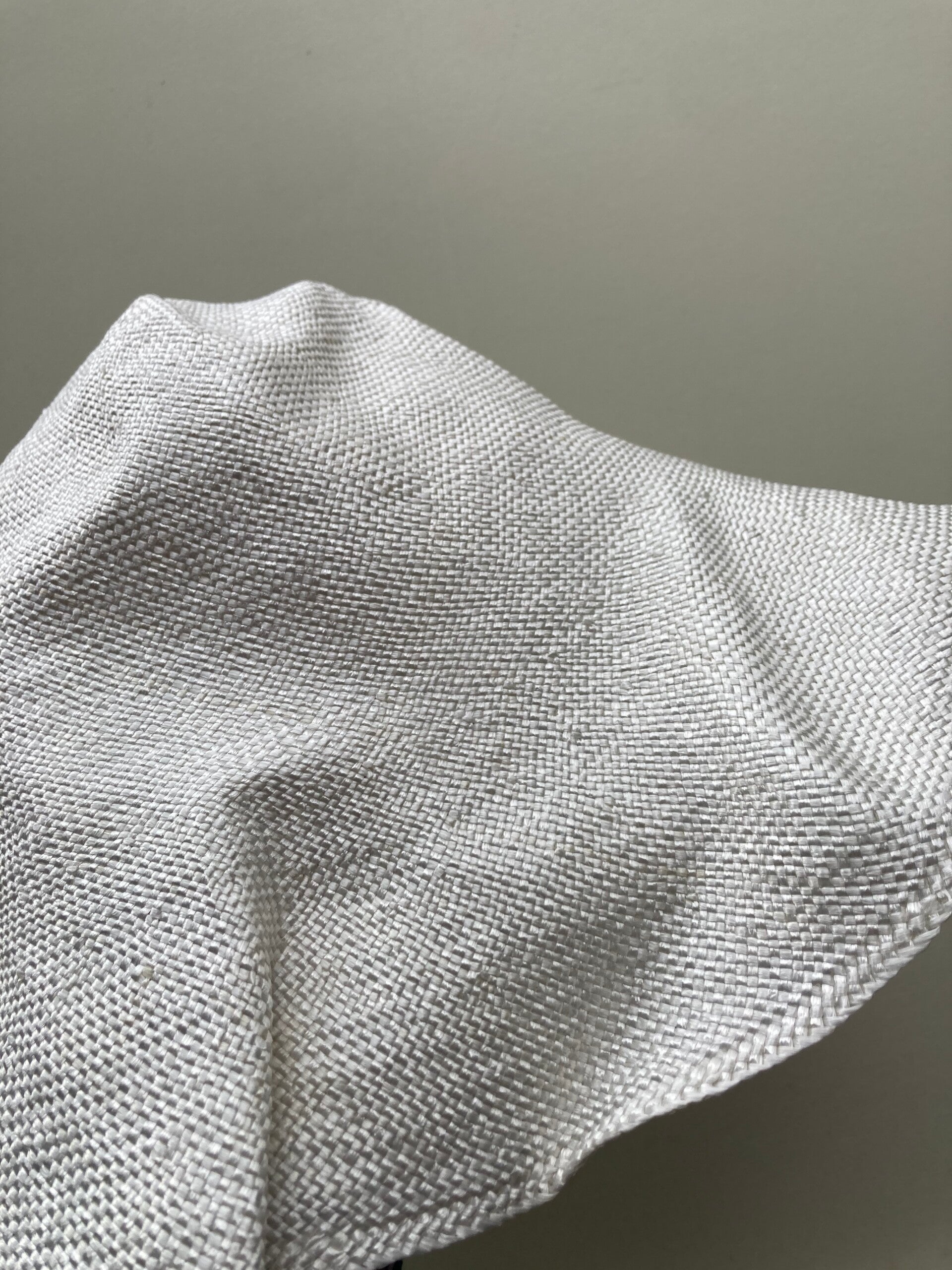 Creme visca cloche/capeline