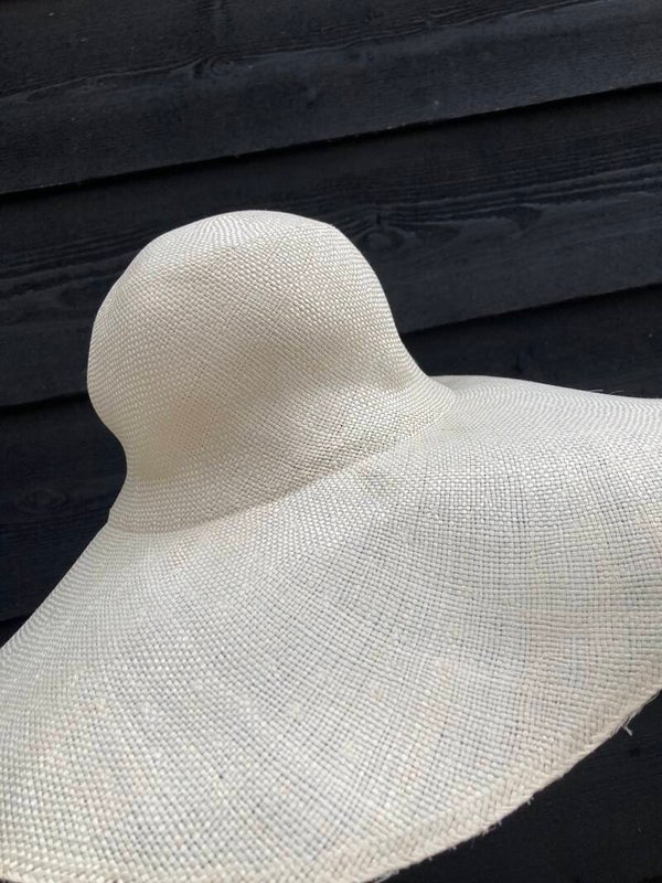 Hele fijne ivory Ramie capelines