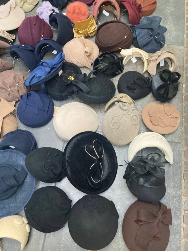 Partij outlet winter dopjes bandeau’s 60 stuks