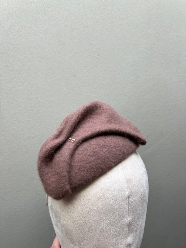 Zacht bruin/camel ovaal kids hoedje