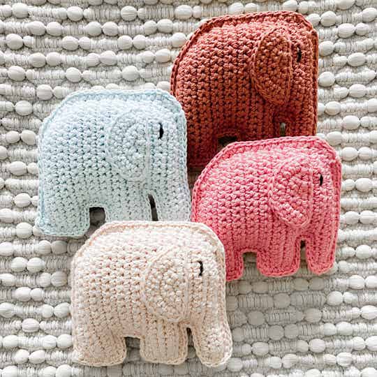 Grote olifanten rammelaar