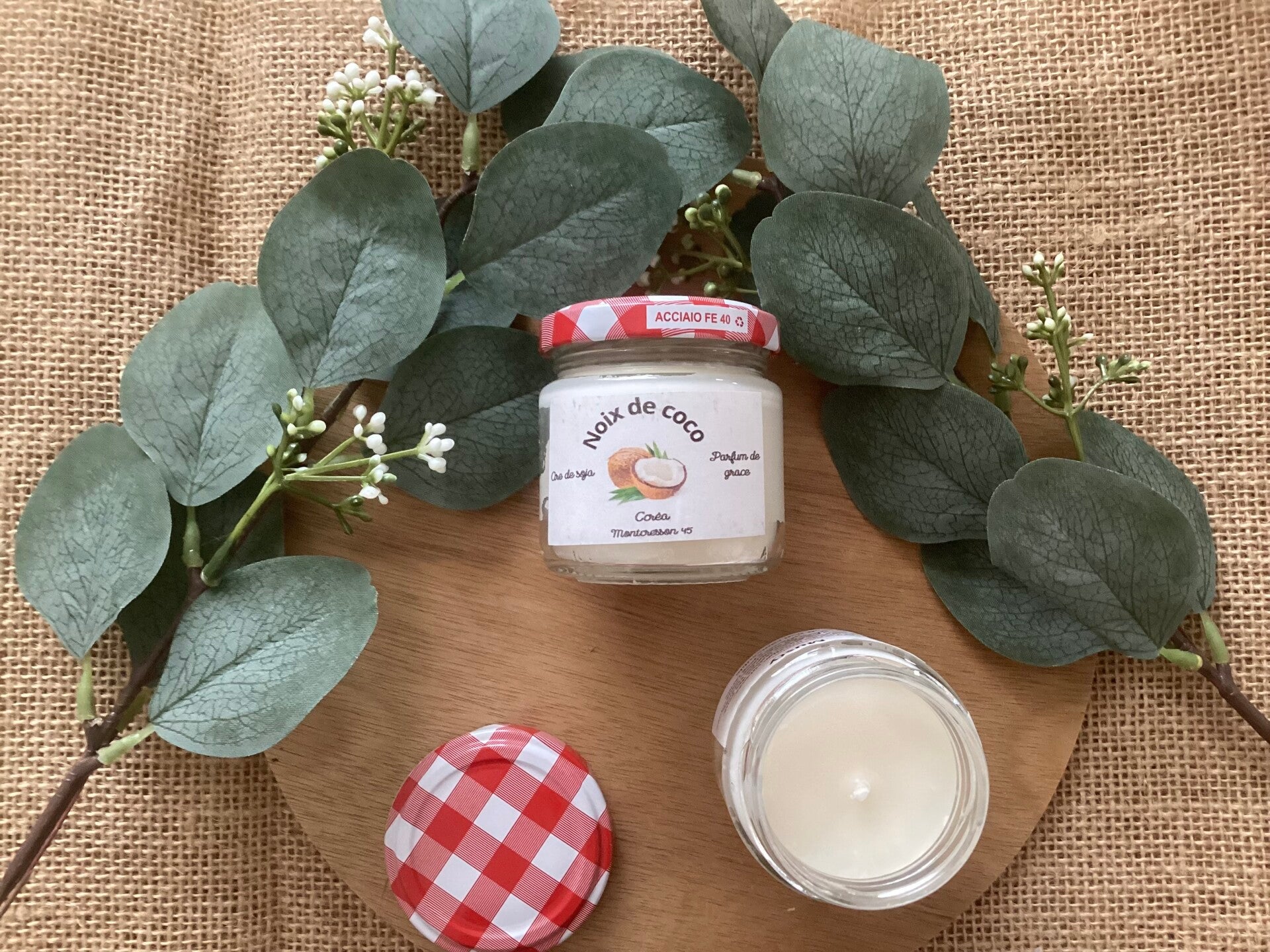 Bougie imitation pot de confiture, senteur « Noix de coco »