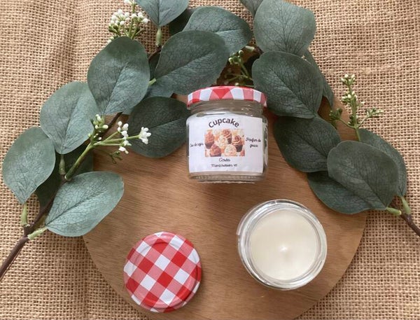 Bougie imitation pot de confiture, senteur « Cupcake »